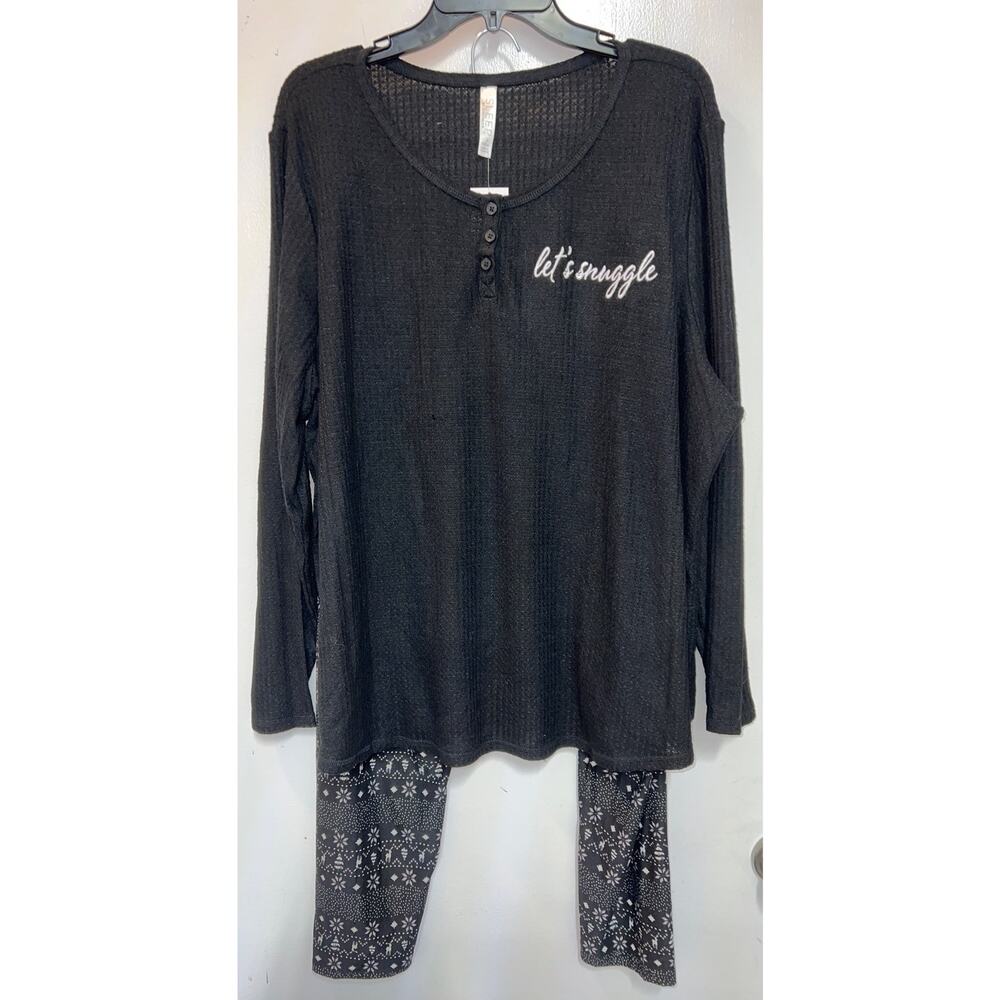 NWT Pajama Set Women See Description